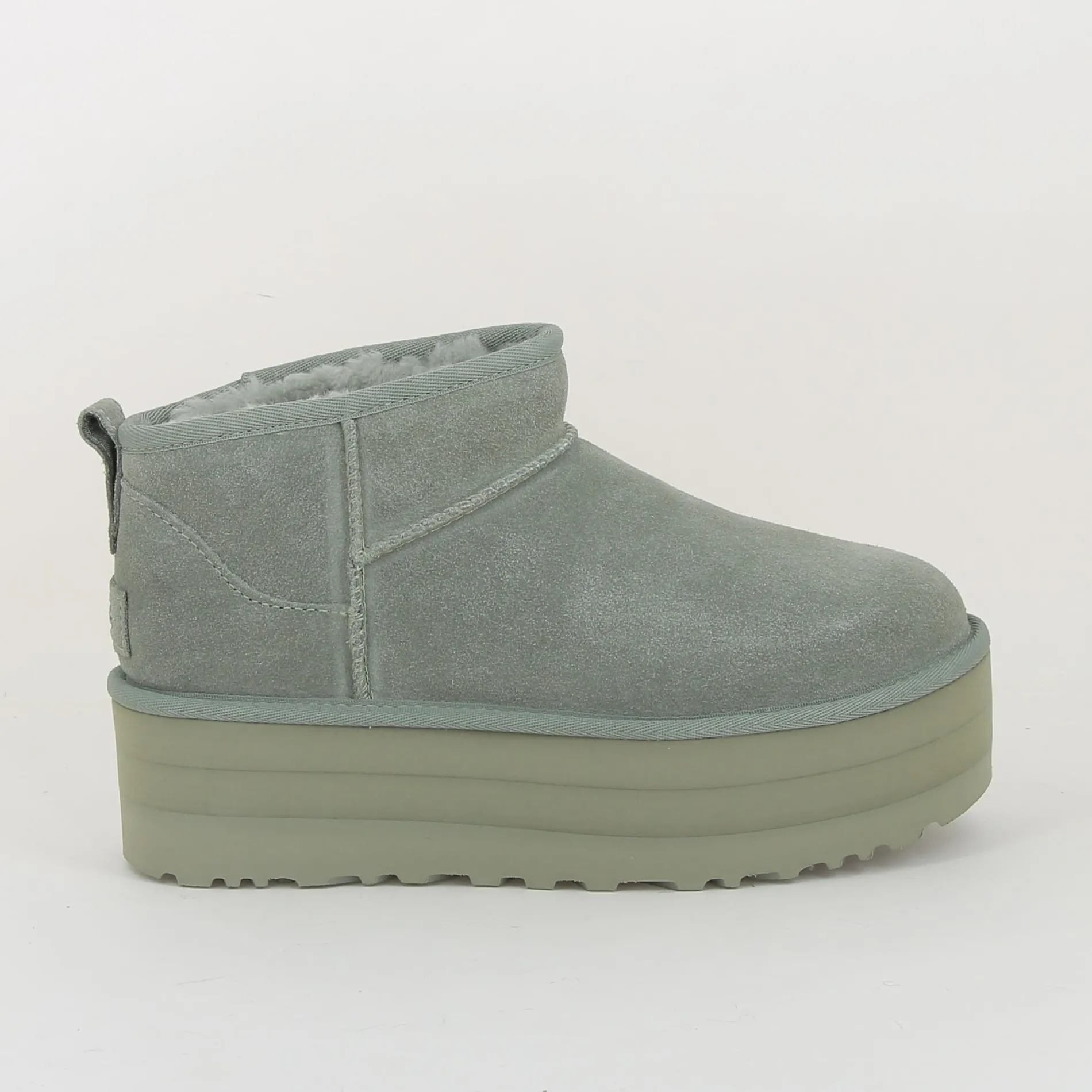 UGG /classicultramin pl e vert Outlet